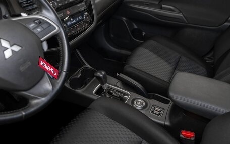 Mitsubishi Outlander III рестайлинг 3, 2013 год, 1 450 000 рублей, 14 фотография