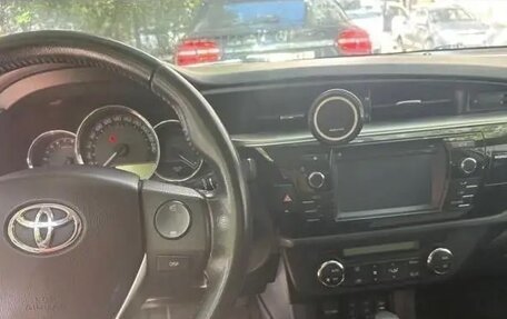 Toyota Corolla, 2013 год, 1 077 000 рублей, 10 фотография