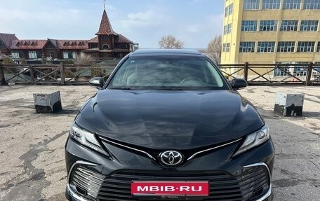 Toyota Camry, 2023 год, 3 750 000 рублей, 1 фотография