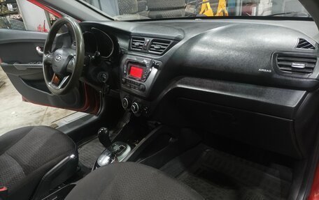 KIA Rio III рестайлинг, 2014 год, 700 000 рублей, 4 фотография