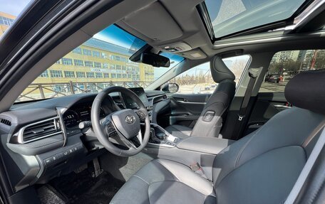 Toyota Camry, 2023 год, 3 750 000 рублей, 7 фотография