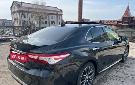 Toyota Camry, 2023 год, 3 750 000 рублей, 5 фотография