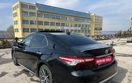 Toyota Camry, 2023 год, 3 750 000 рублей, 6 фотография