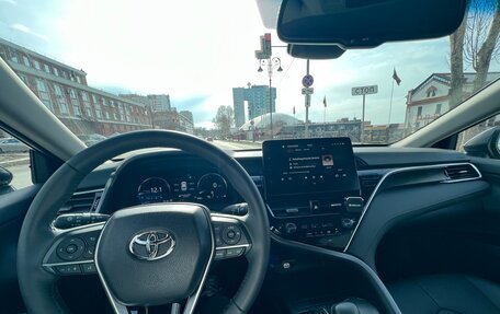 Toyota Camry, 2023 год, 3 750 000 рублей, 9 фотография