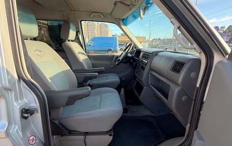 Volkswagen Multivan T4, 2002 год, 1 390 000 рублей, 11 фотография
