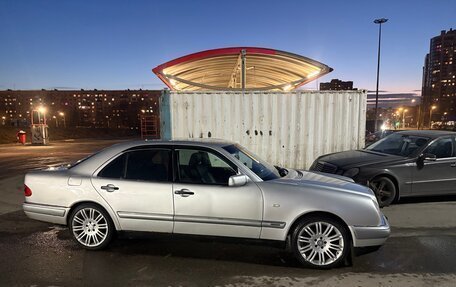 Mercedes-Benz E-Класс, 1999 год, 420 000 рублей, 6 фотография