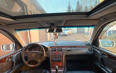 Mercedes-Benz E-Класс, 1999 год, 420 000 рублей, 11 фотография