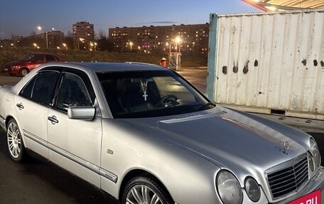 Mercedes-Benz E-Класс, 1999 год, 420 000 рублей, 5 фотография