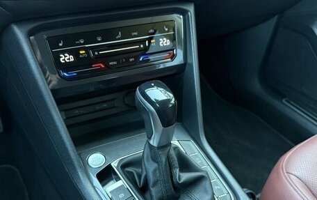 Volkswagen Tiguan II, 2022 год, 2 890 000 рублей, 9 фотография