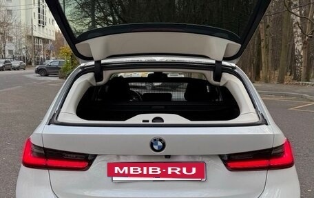 BMW 3 серия, 2021 год, 2 550 000 рублей, 17 фотография