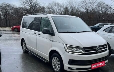 Volkswagen Multivan T6 рестайлинг, 2019 год, 4 200 000 рублей, 2 фотография