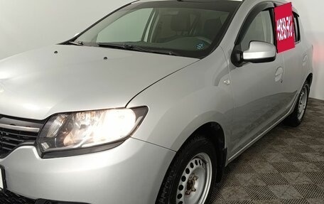 Renault Sandero II рестайлинг, 2015 год, 975 000 рублей, 18 фотография