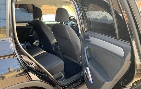 Volkswagen Tiguan II, 2019 год, 2 500 000 рублей, 12 фотография