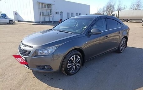 Chevrolet Cruze II, 2012 год, 750 000 рублей, 3 фотография