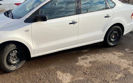 Volkswagen Polo VI (EU Market), 2019 год, 925 000 рублей, 3 фотография