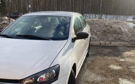 Volkswagen Polo VI (EU Market), 2019 год, 925 000 рублей, 2 фотография