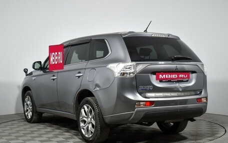 Mitsubishi Outlander III рестайлинг 3, 2013 год, 1 500 000 рублей, 7 фотография