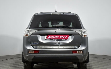 Mitsubishi Outlander III рестайлинг 3, 2013 год, 1 500 000 рублей, 6 фотография