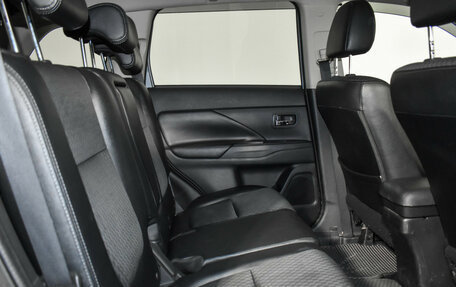 Mitsubishi Outlander III рестайлинг 3, 2013 год, 1 500 000 рублей, 16 фотография