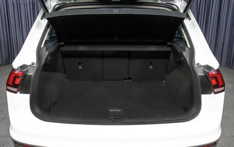 Volkswagen Tiguan II, 2018 год, 2 198 000 рублей, 10 фотография