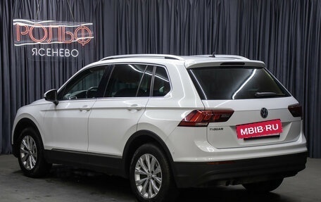 Volkswagen Tiguan II, 2018 год, 2 198 000 рублей, 7 фотография