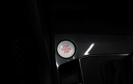 Volkswagen Tiguan II, 2018 год, 2 198 000 рублей, 20 фотография