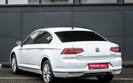 Volkswagen Passat B8 рестайлинг, 2016 год, 2 099 000 рублей, 2 фотография