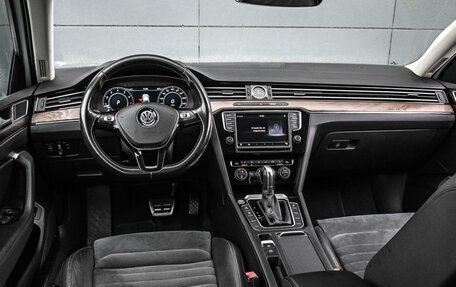 Volkswagen Passat B8 рестайлинг, 2016 год, 2 099 000 рублей, 6 фотография