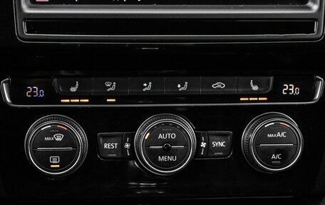 Volkswagen Passat B8 рестайлинг, 2016 год, 2 099 000 рублей, 20 фотография