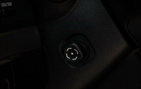 Toyota Land Cruiser 200, 2019 год, 6 735 000 рублей, 14 фотография