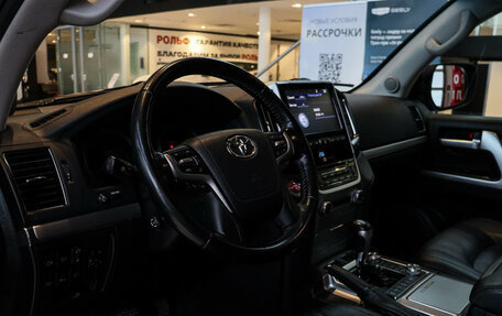 Toyota Land Cruiser 200, 2019 год, 6 735 000 рублей, 26 фотография