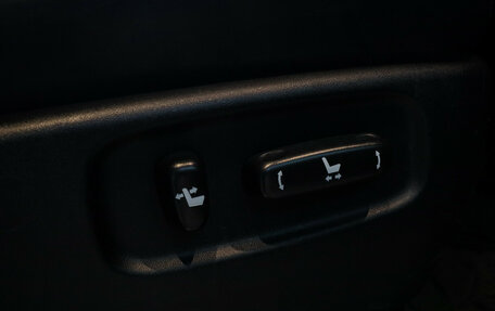 Toyota Land Cruiser 200, 2019 год, 6 735 000 рублей, 24 фотография