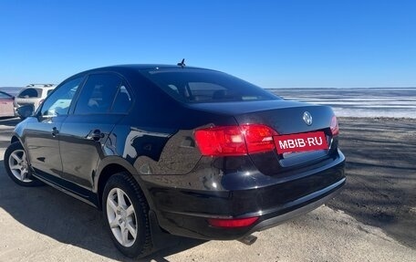 Volkswagen Jetta VI, 2012 год, 1 150 000 рублей, 4 фотография