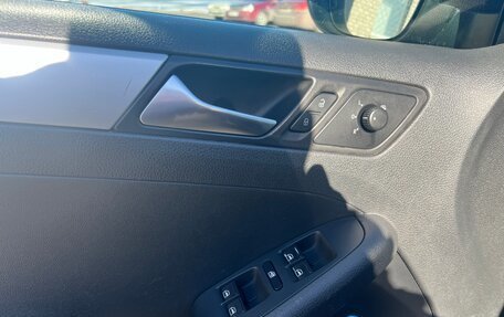 Volkswagen Jetta VI, 2012 год, 1 150 000 рублей, 23 фотография