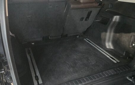 Toyota Land Cruiser Prado 150 рестайлинг 2, 2018 год, 5 200 000 рублей, 3 фотография