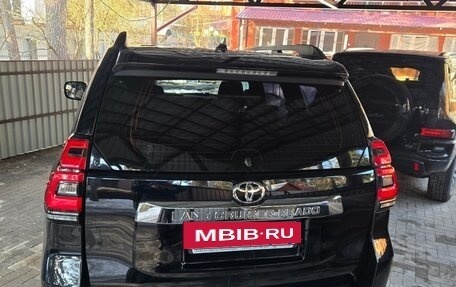 Toyota Land Cruiser Prado 150 рестайлинг 2, 2018 год, 5 200 000 рублей, 9 фотография