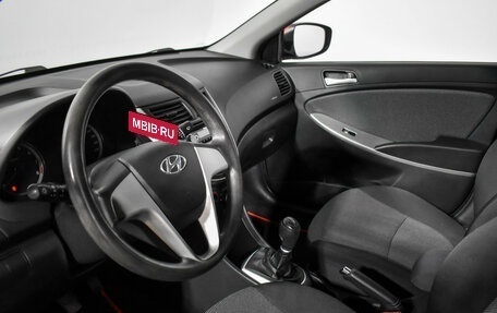 Hyundai Solaris II рестайлинг, 2012 год, 585 000 рублей, 9 фотография