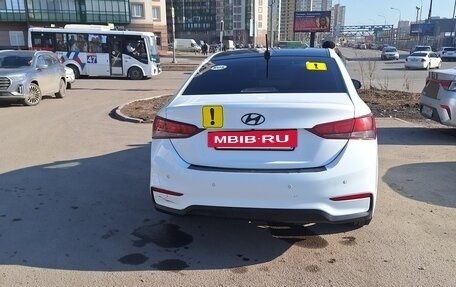 Hyundai Solaris II рестайлинг, 2019 год, 790 000 рублей, 17 фотография