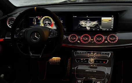 Mercedes-Benz E-Класс AMG, 2017 год, 5 950 000 рублей, 9 фотография