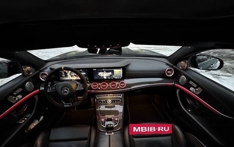 Mercedes-Benz E-Класс AMG, 2017 год, 5 950 000 рублей, 13 фотография