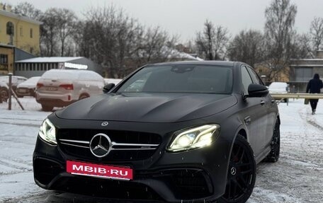 Mercedes-Benz E-Класс AMG, 2017 год, 5 950 000 рублей, 29 фотография