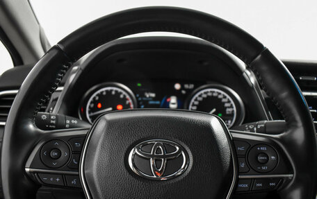 Toyota Camry, 2020 год, 2 679 000 рублей, 19 фотография