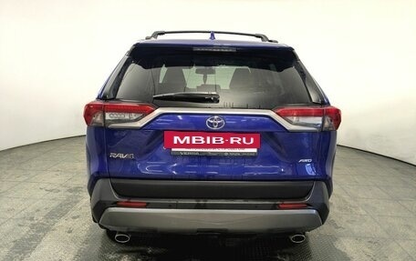 Toyota RAV4, 2021 год, 3 400 000 рублей, 5 фотография