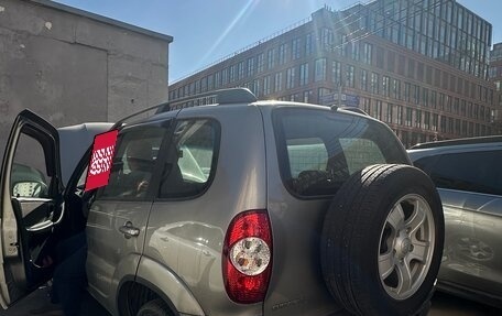 Chevrolet Niva I рестайлинг, 2013 год, 720 000 рублей, 5 фотография