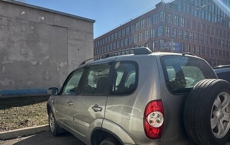 Chevrolet Niva I рестайлинг, 2013 год, 720 000 рублей, 2 фотография