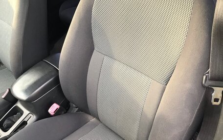 Toyota RAV4, 2003 год, 790 000 рублей, 16 фотография