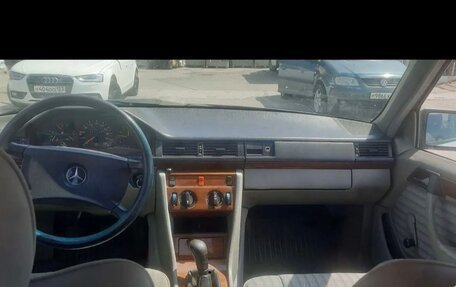 Mercedes-Benz W124, 1990 год, 345 000 рублей, 16 фотография