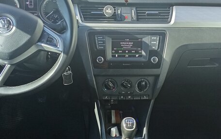 Skoda Rapid I, 2016 год, 1 080 000 рублей, 8 фотография