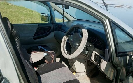 Nissan Bassara, 2001 год, 450 000 рублей, 1 фотография