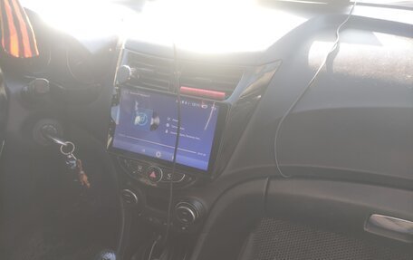 Hyundai Solaris II рестайлинг, 2016 год, 750 000 рублей, 4 фотография